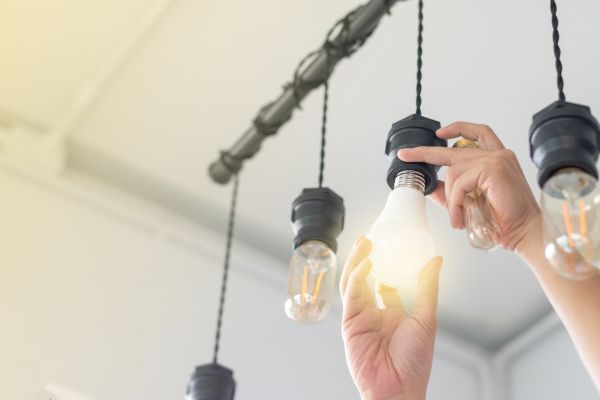 Cost of Light Bulb Changing Service in Beaumont