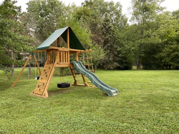 Cost of Play Set Assembly Service in Beaumont